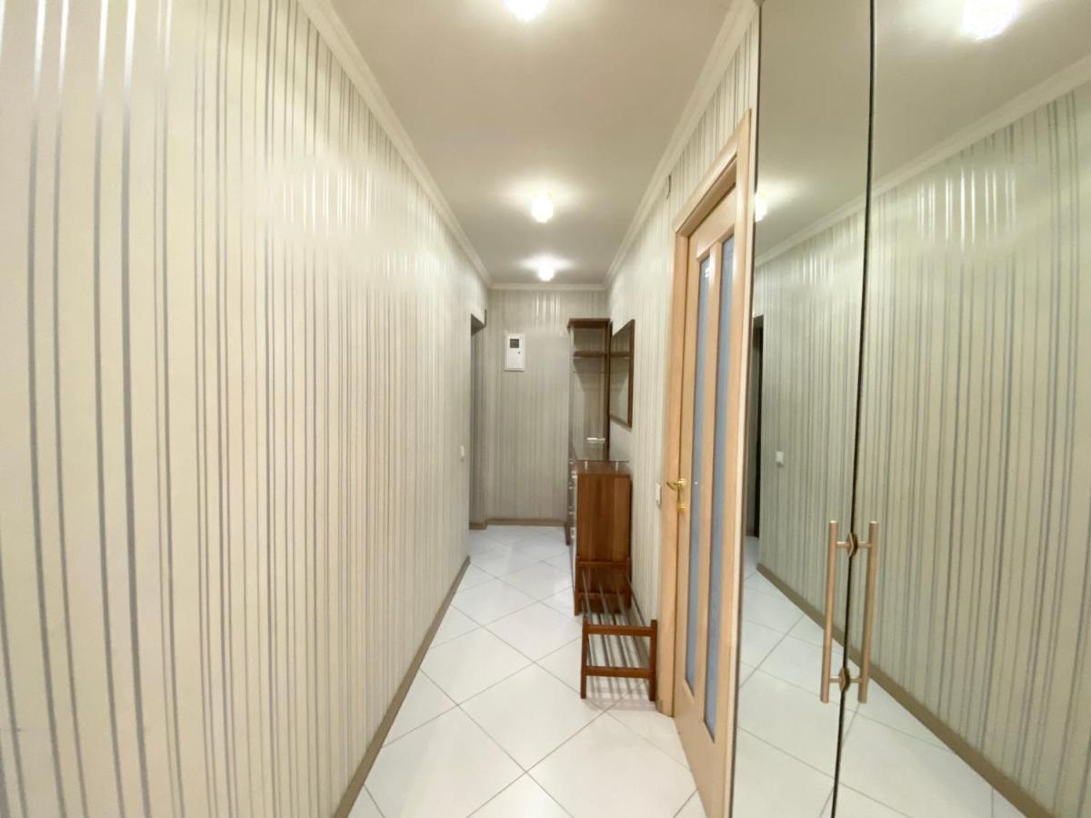Beautiful 1-Bedroom Near Most City Center Dnipro Dış mekan fotoğraf