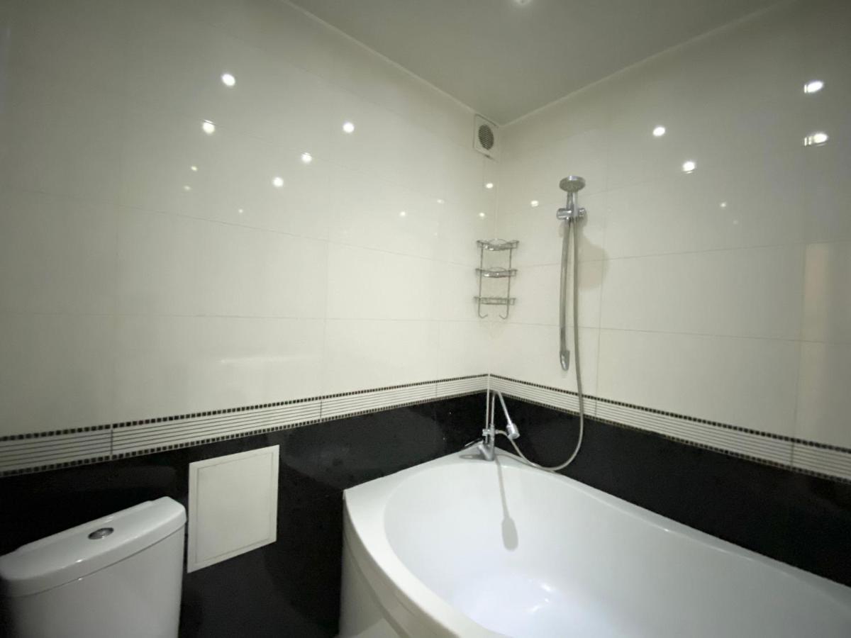 Beautiful 1-Bedroom Near Most City Center Dnipro Dış mekan fotoğraf